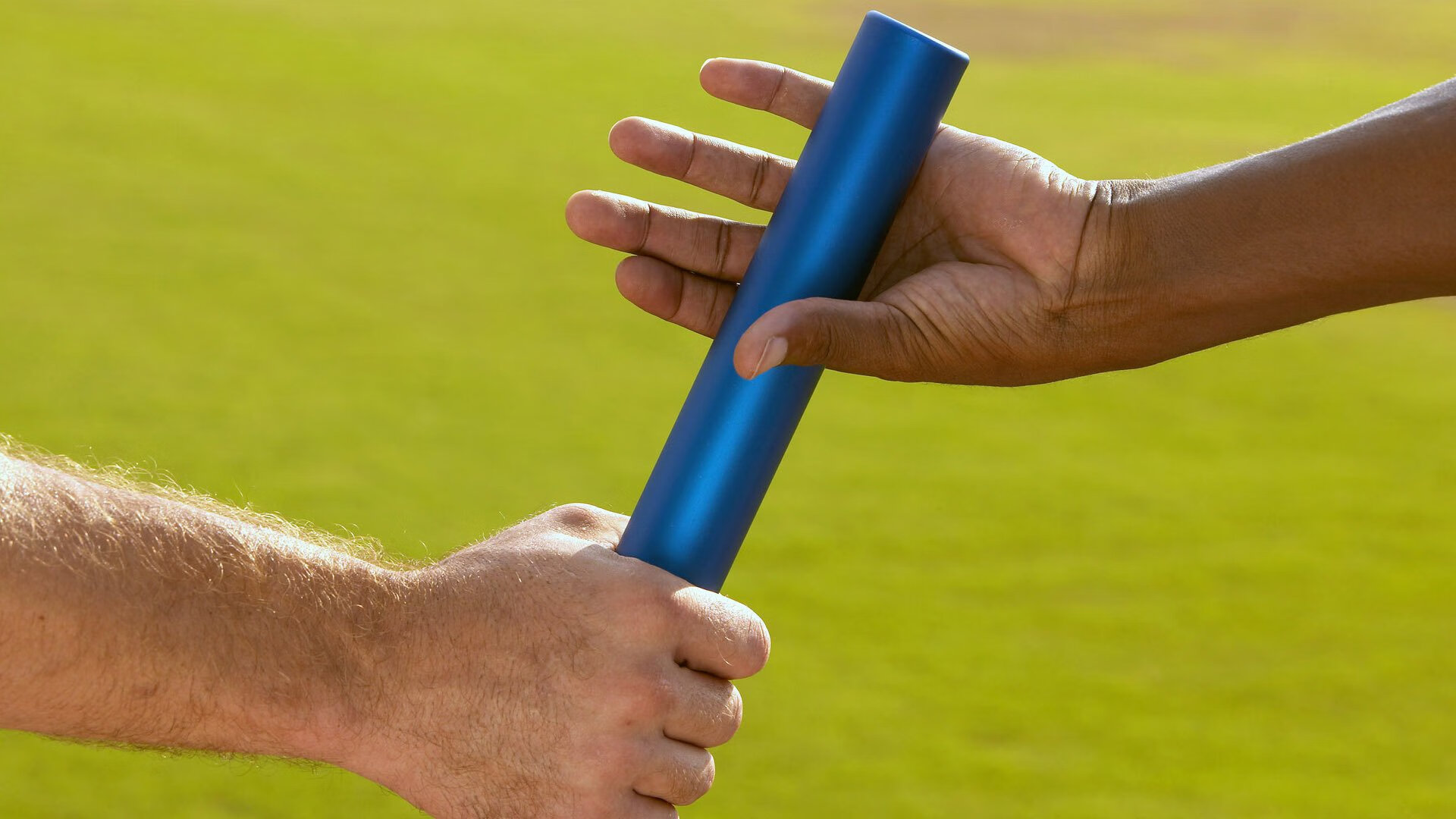 《英雄联盟》系列动画正式发行,粉丝热烈追捧,英雄联盟动画合集